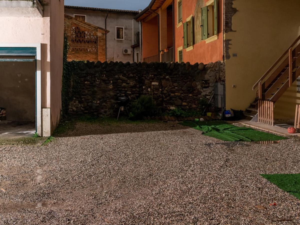 Camera Rustica In Valpolicella Con Parcheggio Pescantina Esterno foto